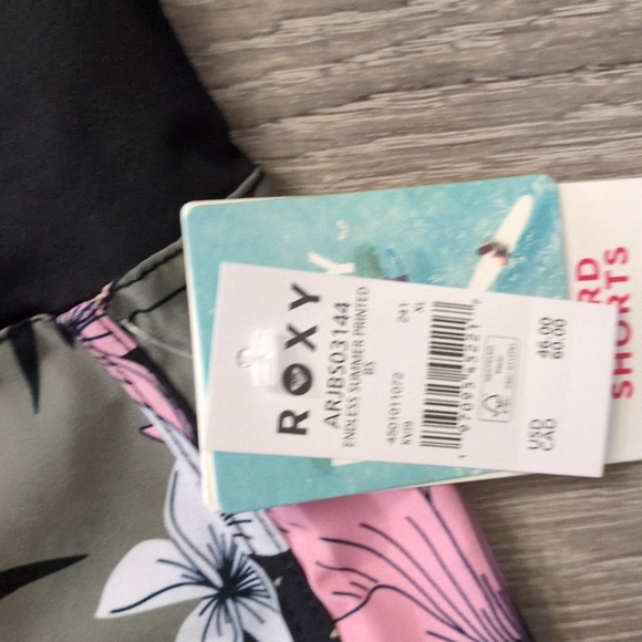 Roxy Endless Summer Floral Board Shorts Size XL - Picture 3 of 7